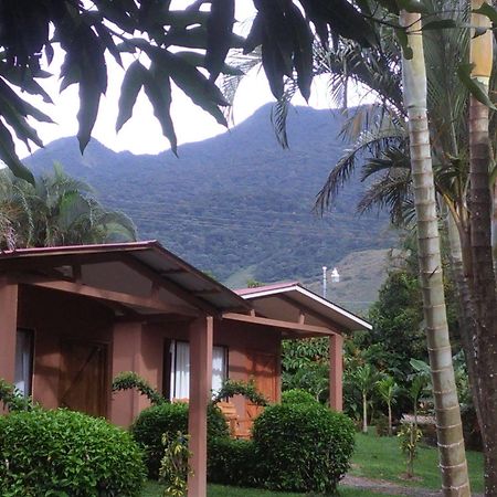 Paraiso Volcano Lodge Guayabo  ภายนอก รูปภาพ